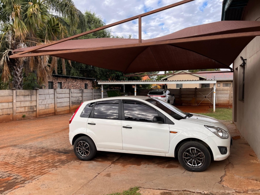 3 Bedroom Property for Sale in Hadison Park Northern Cape